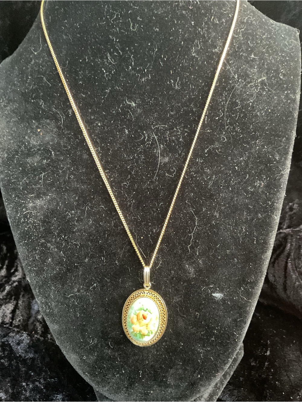 Vintage 12K Gold Filled Floral Pendant Necklace